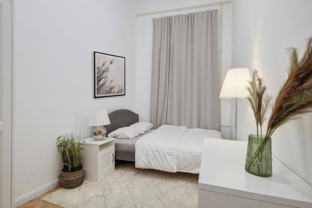 Lovely 3 Bedrooms Apartment In The Jewish Quarter Budapest Exterior photo